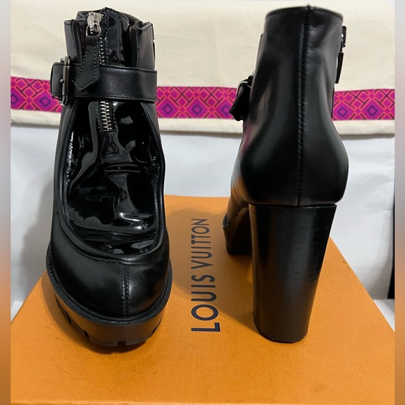 LAURA BALLARIVA  ITALY - Picture 5 of 12